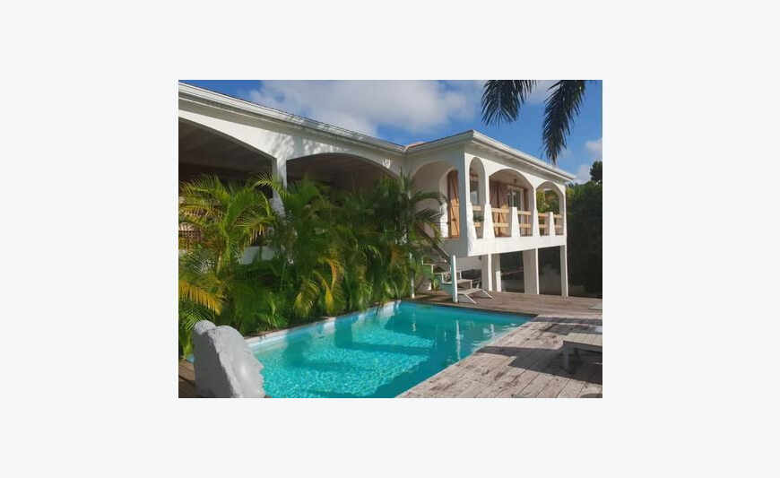 Family villa + apartment