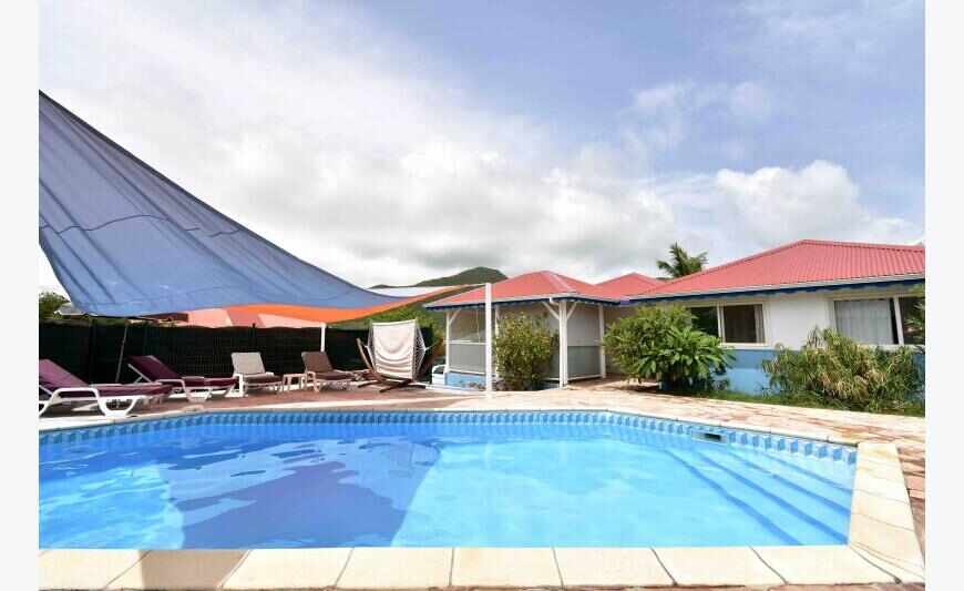 2 T3 houses + Garage converted into a...