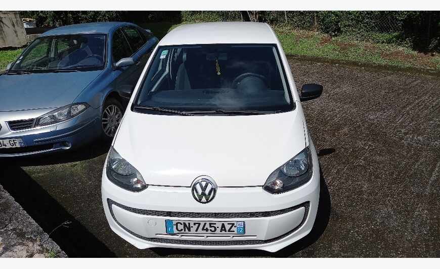 VOLKSWAGEN UP ESS. 3 PTES AN 2012