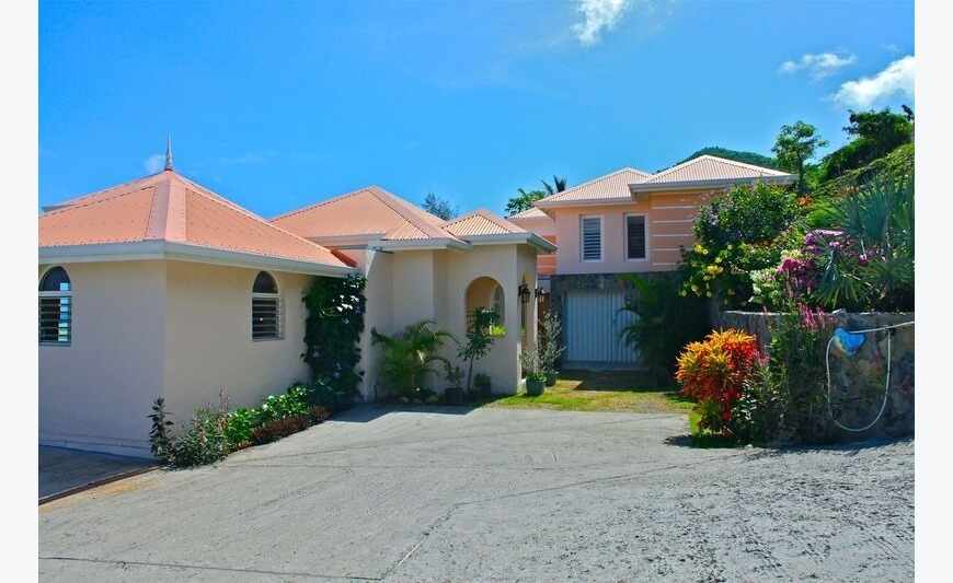 Dpt Saint-Martin (971), house 8...