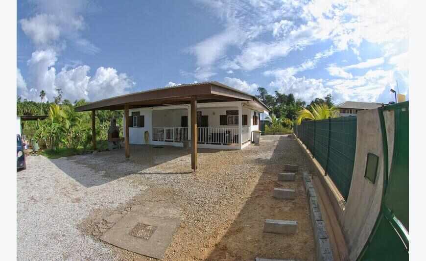Jolie Maison T4 à Stoupan
