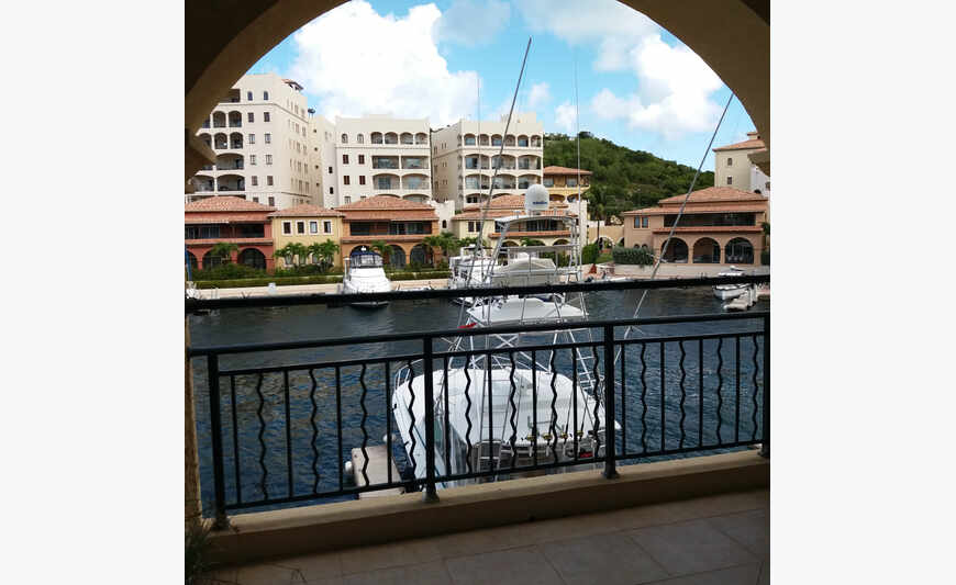 MAGNIFICENT 2 BR CONDO ON THE MARINA PORTOCUPECOY