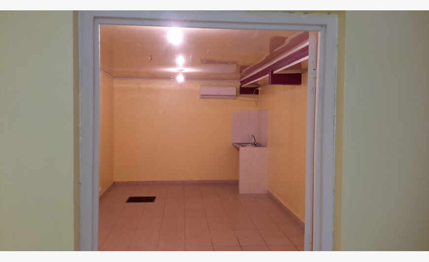 Location d'un local commercial de 54 m2