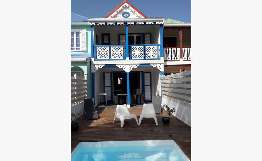 ORIENTAL BAY HOUSE