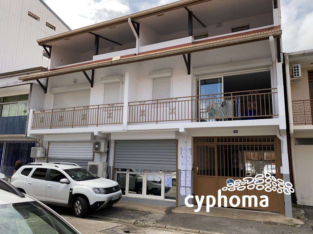 Appartement f3 au centre ville de Cayenne