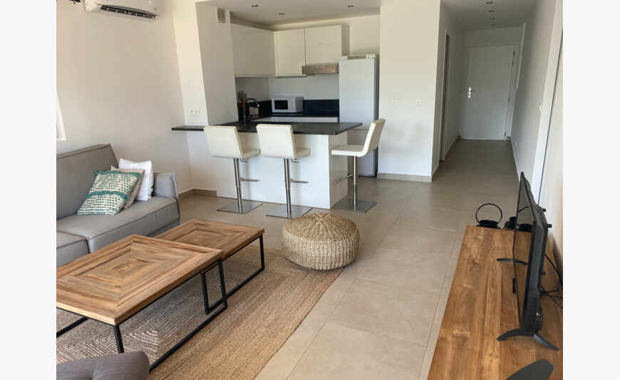 T3 WITH GARDEN AT ORIENTAL BAY/ ORIENT BAY