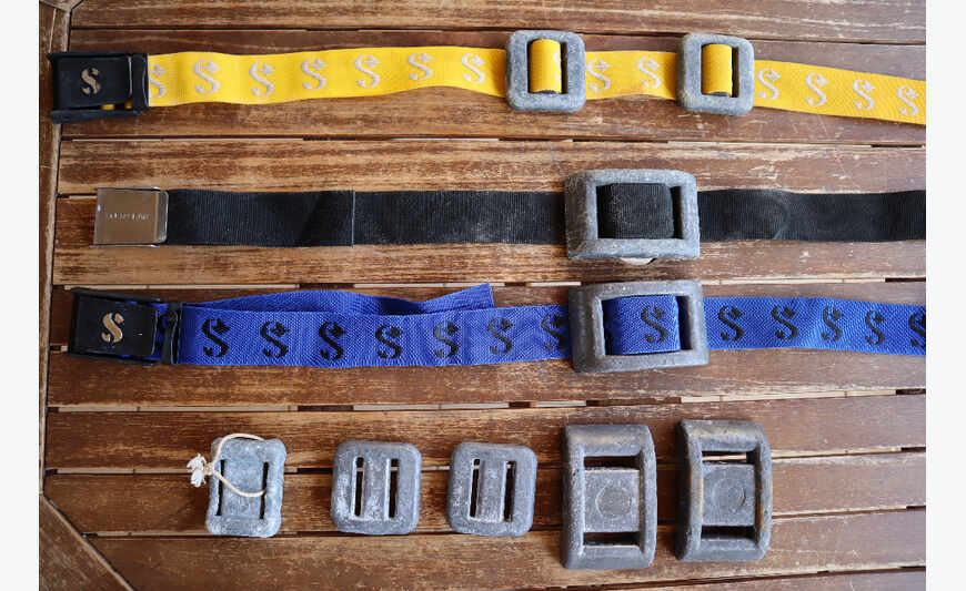 Ceinture et plombs de plongée