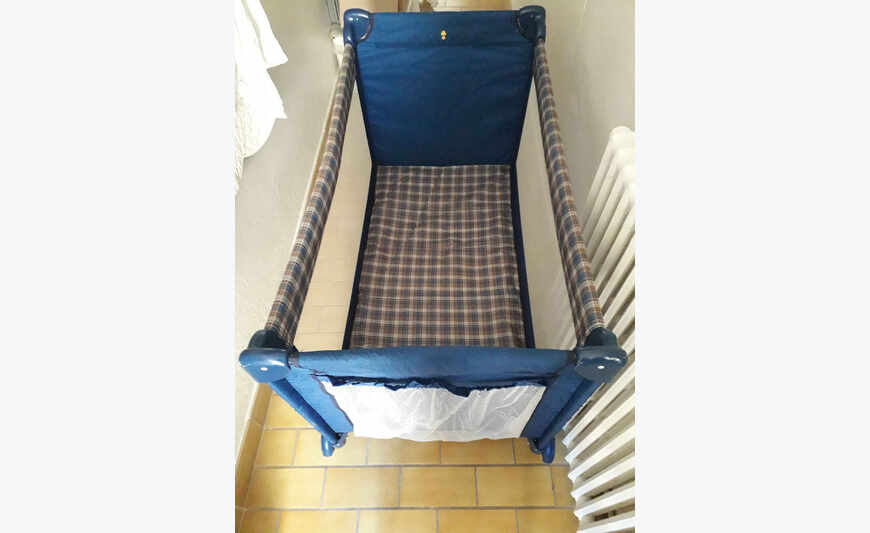 Lit parapluie Graco Pack n Play en très bon état