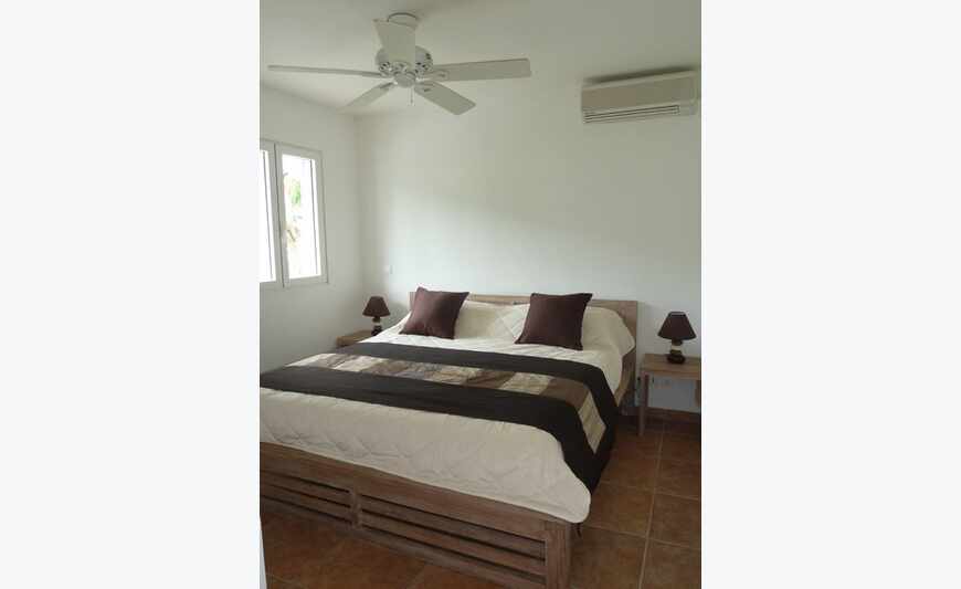 Apt 2 room located at Anse Marcel -...