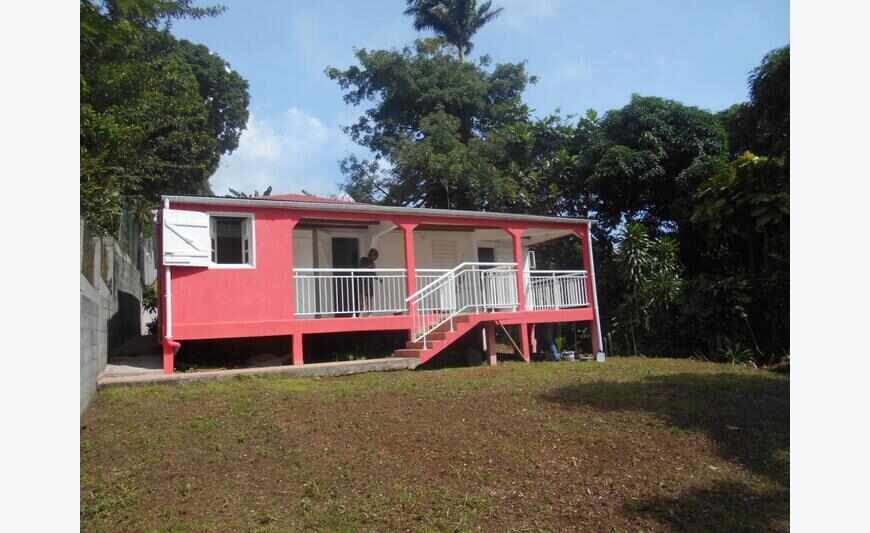Petit Bourg. Vernou Villa F4...