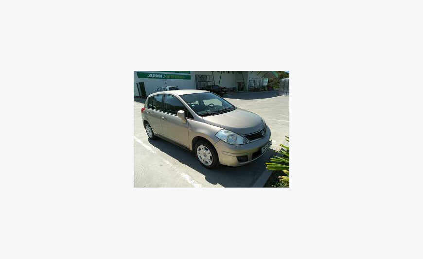 NISSAN TILDA
