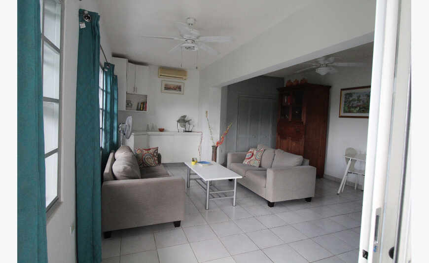 Gemeubileerde 2 B/R unit voor lange stern verhuur