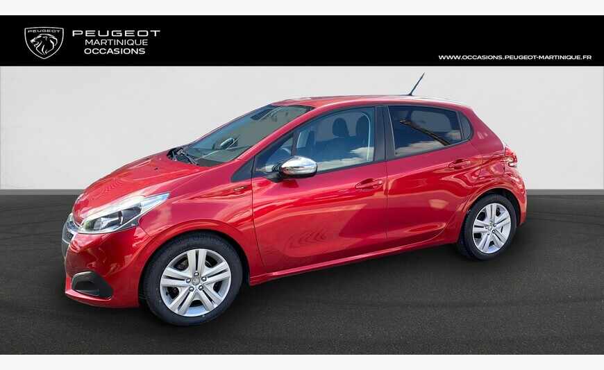 PEUGEOT 208 1,2L PURETECH 82 SIGNATURE 5 PORTES