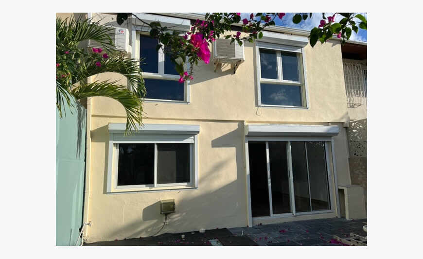 Maison en duplex town house Cole Bay