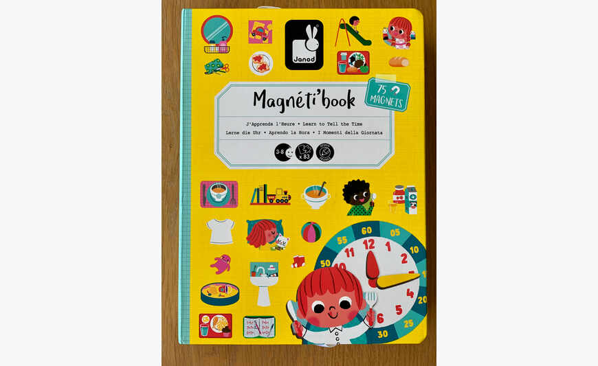 Magneti'Book and Nail Game