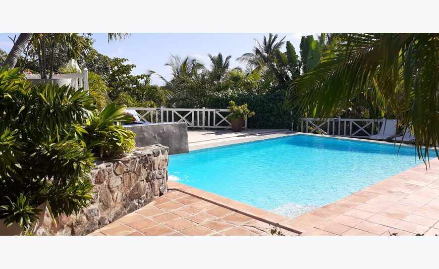 Baie Orientale : Property 5 bedrooms + T2