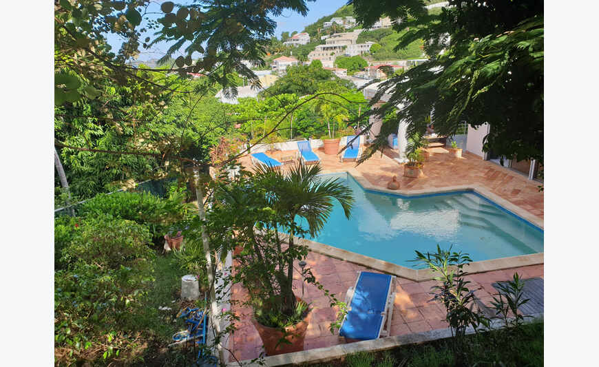 Villa T4 + Studio Almond Grove