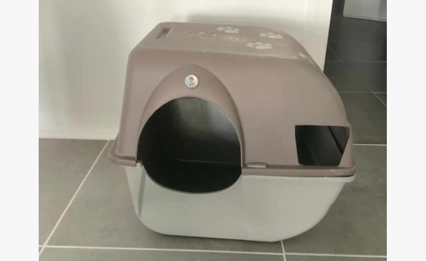 "ROLL AND CLEAN" CAT LITTER