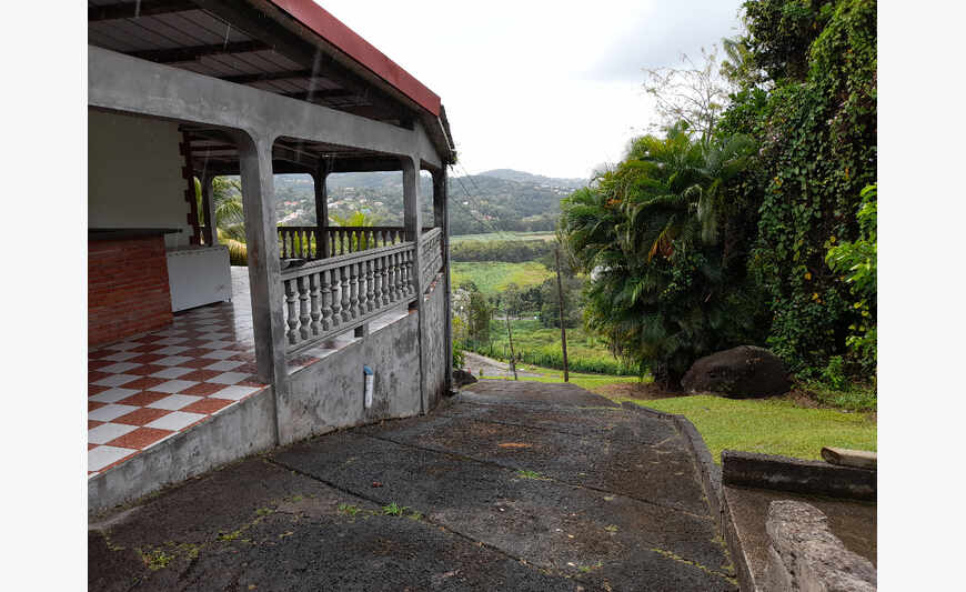Villa F4 de 120 m² + terrain de 2900m²