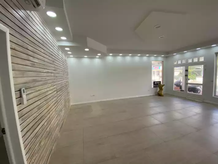 Maho Commerciële Ruimte