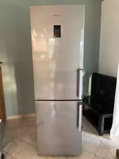 grand réfrigérateur / congélateur SAMSUNG