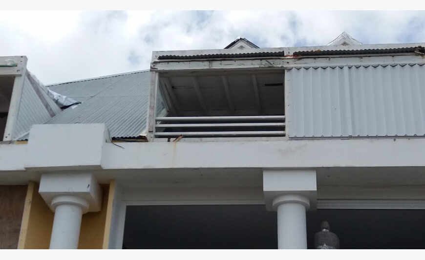 OPPORTUNITE, DUPLEX A RENOVER LA LAGUNE SXM