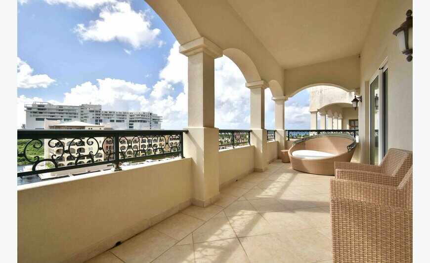 LUCE DEL SOL - Penthouse Porto Cupecoy $1,500,000