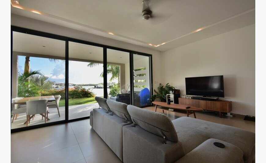 Las Brisas - Appartement met een boot slip - $590,000