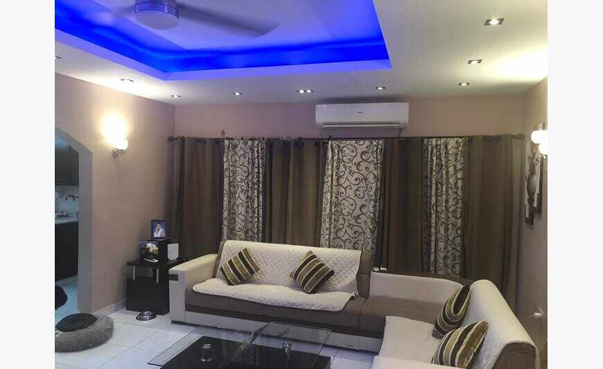 2 Bedrooms in Fisherman's Warf. - Dutch side 265,000 $