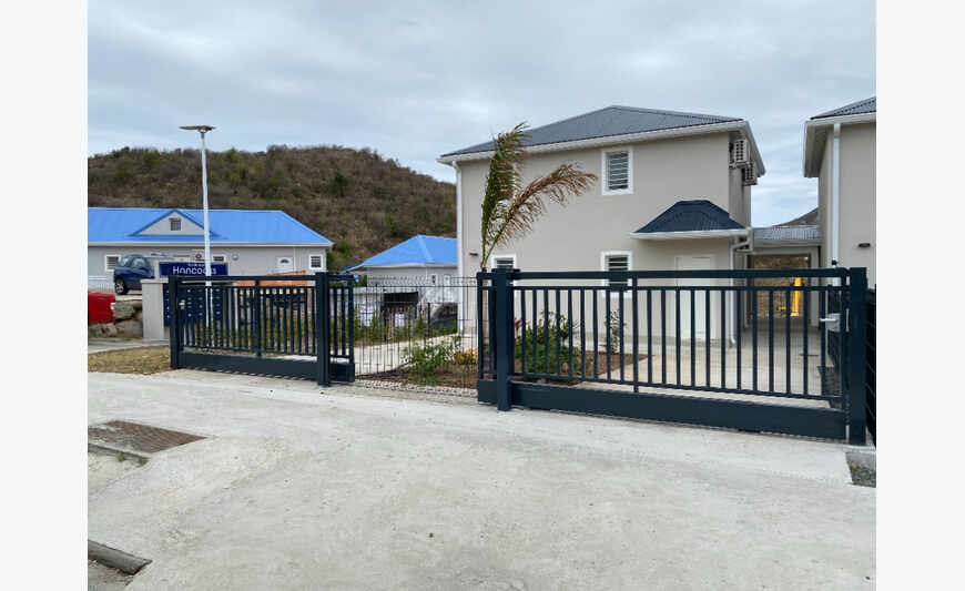 New T5 house for rent in Cul De Sac