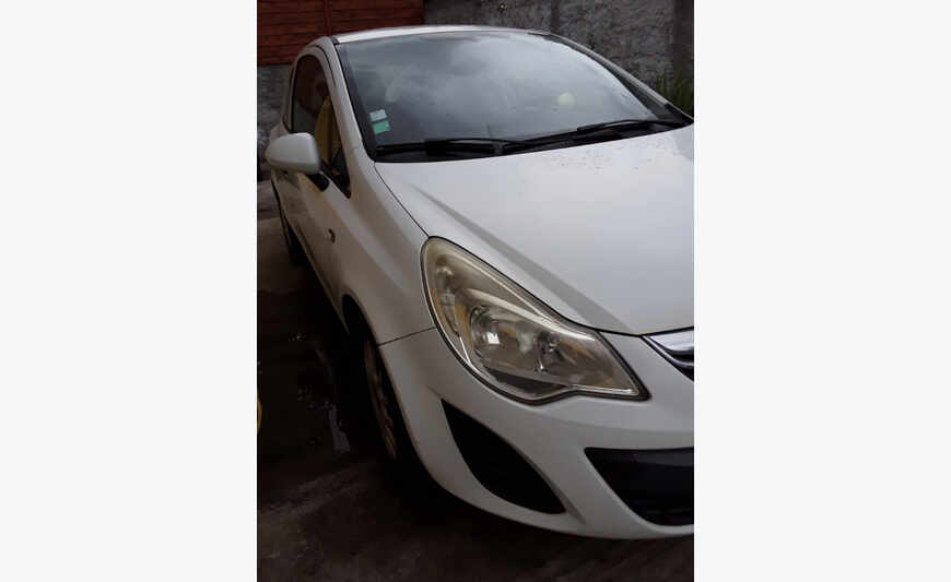 OPEL CORSA D - 2011 Essence