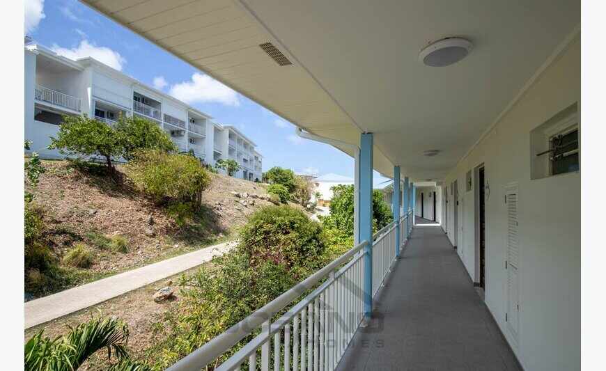 LARGE STUDIO WITH CLEAR VIEW