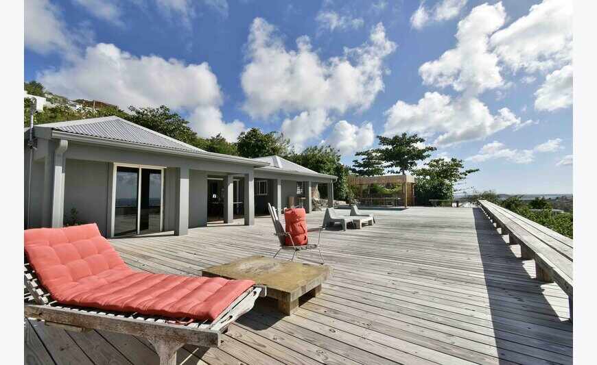 À Saint-Martin, immobilier de luxe : villa 4 pièces en