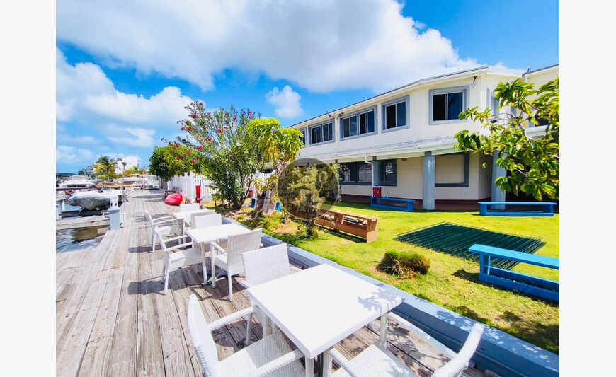 ⭐️ Espacial Comercial 30 m² ⭐️ -📍 Cole Bay #C04