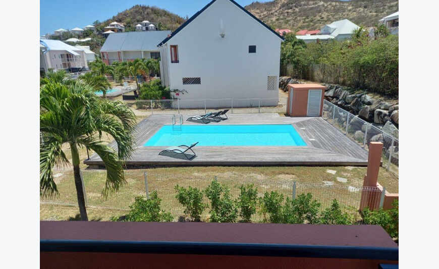 Cul de Sac, pretty furnished house 2CH with swimming pool