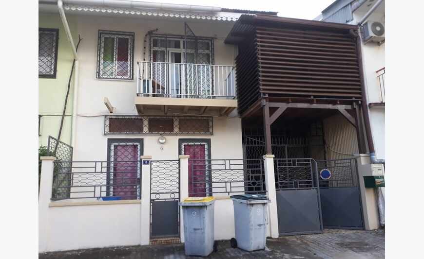 Maison de ville sur 3 niveaux de 216,98...
