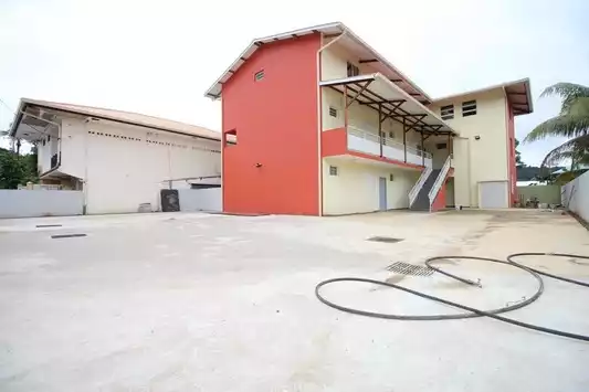 T2Duplex Neuf à Cayenne entrée de Bourda