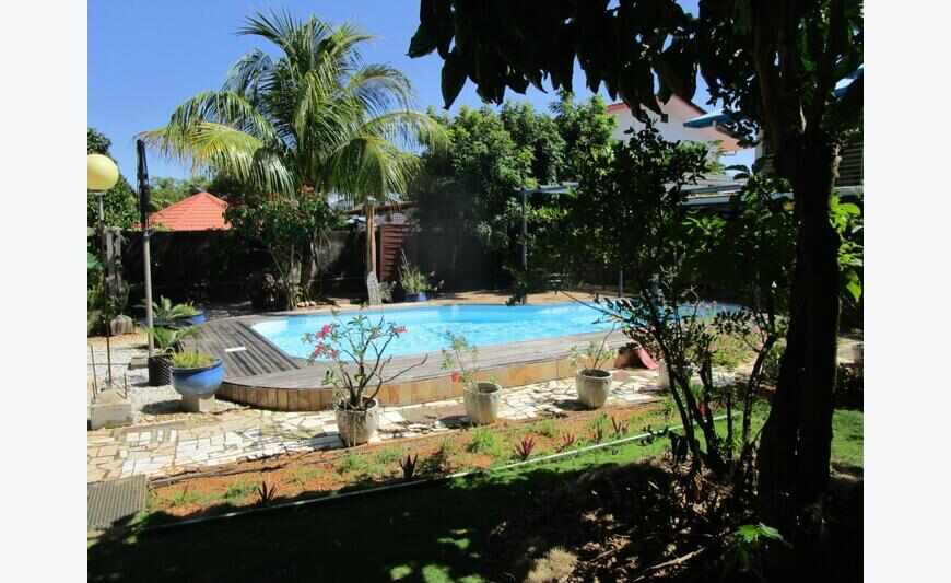 Villa avec terrasse à Kourou avec...