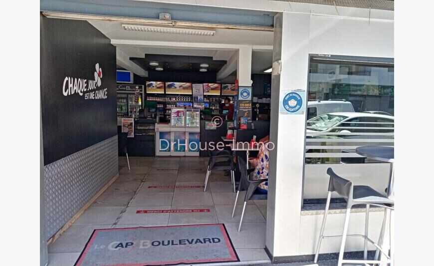 Saint Pierre :Front De Commerce: Pmu...