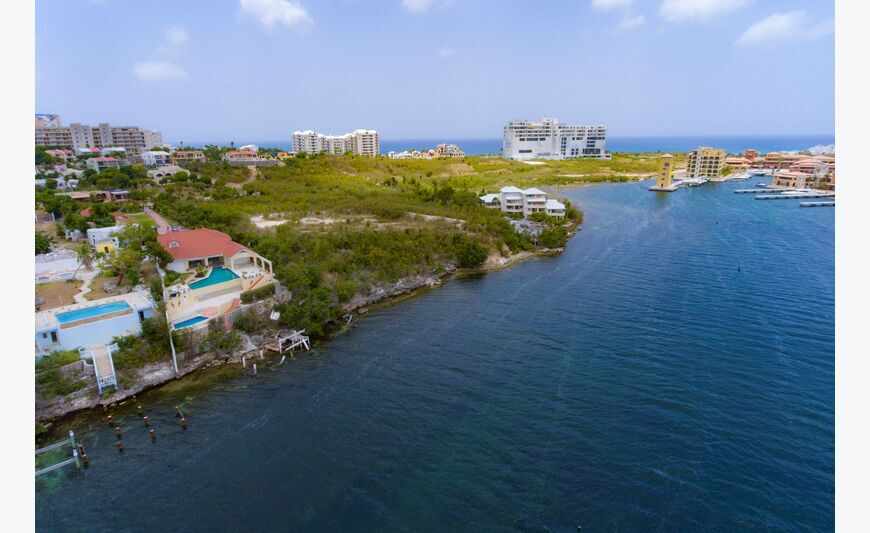 Cupecoy Waterfront Land