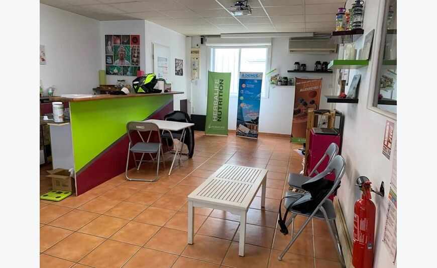 Local professionnel - 53m ²