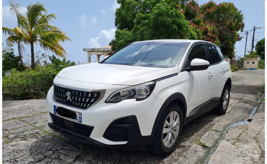 PEUGEOT 3008 39 000 km 2017 1.2 PURETECH 130CV
