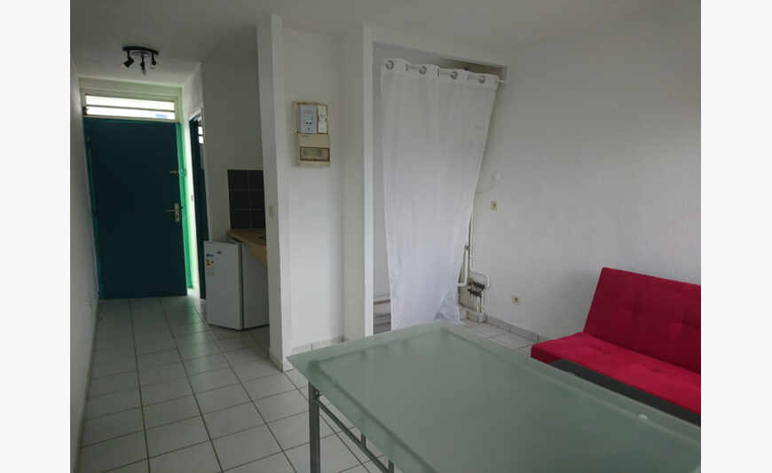 STUDIO RESIDENCE CAMPUS SCHOELCHER