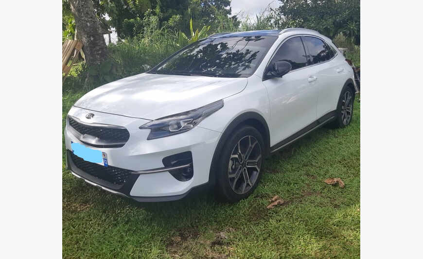 KIA XCEED 160 PREMIUM