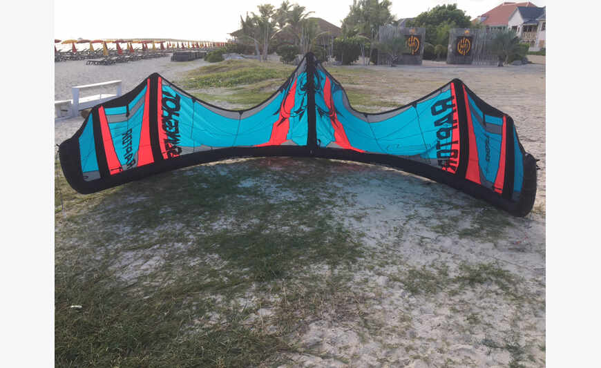 Kite surf wing slingshot