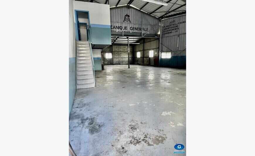 Local commercial 226 M² - Californie -...