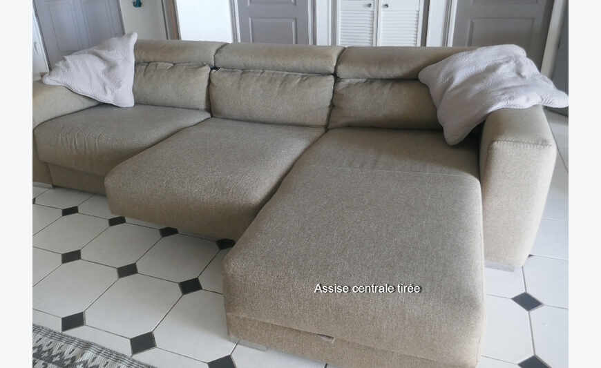 Sofa with daybed like new