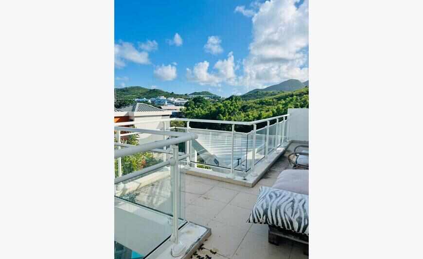 Villa mitoyenne T3 avec piscine...