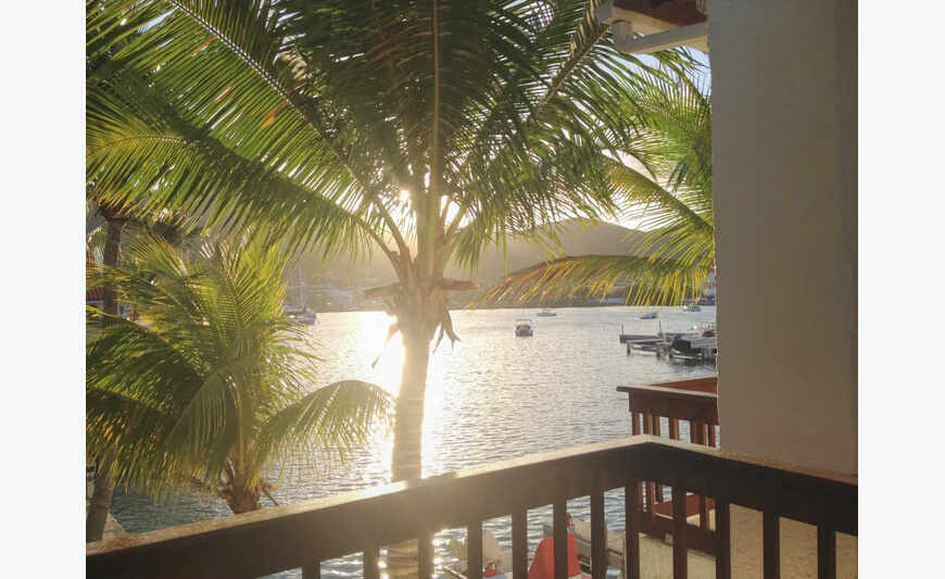 Simpson Bay Yacht Club - Spacious 3 bedrooms - $615,000