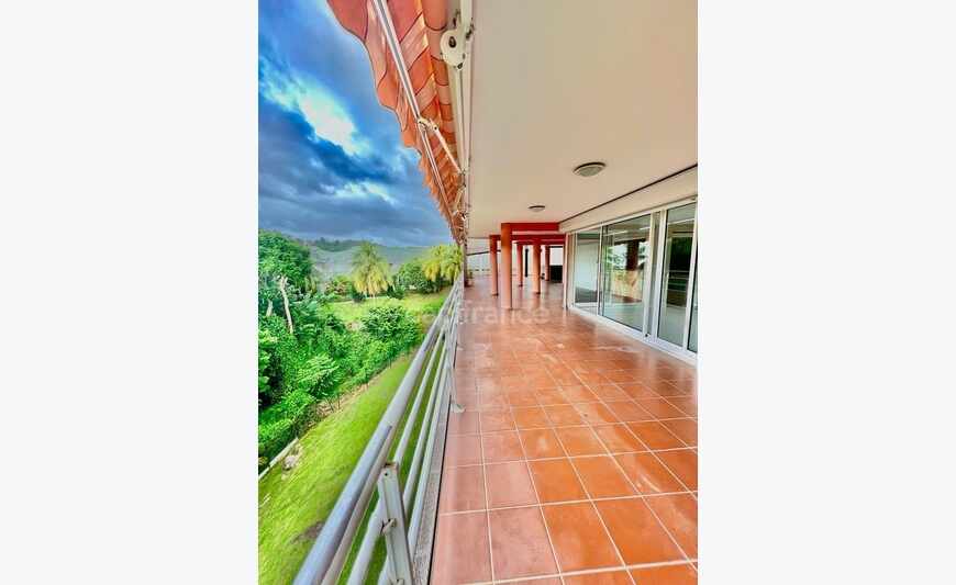 Schoelcher appartement T5 avec ascenseur